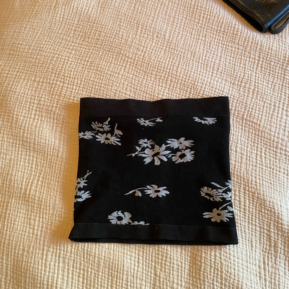 Urban Outfitters Dresses & Skirts - BLACK TUBE TOP